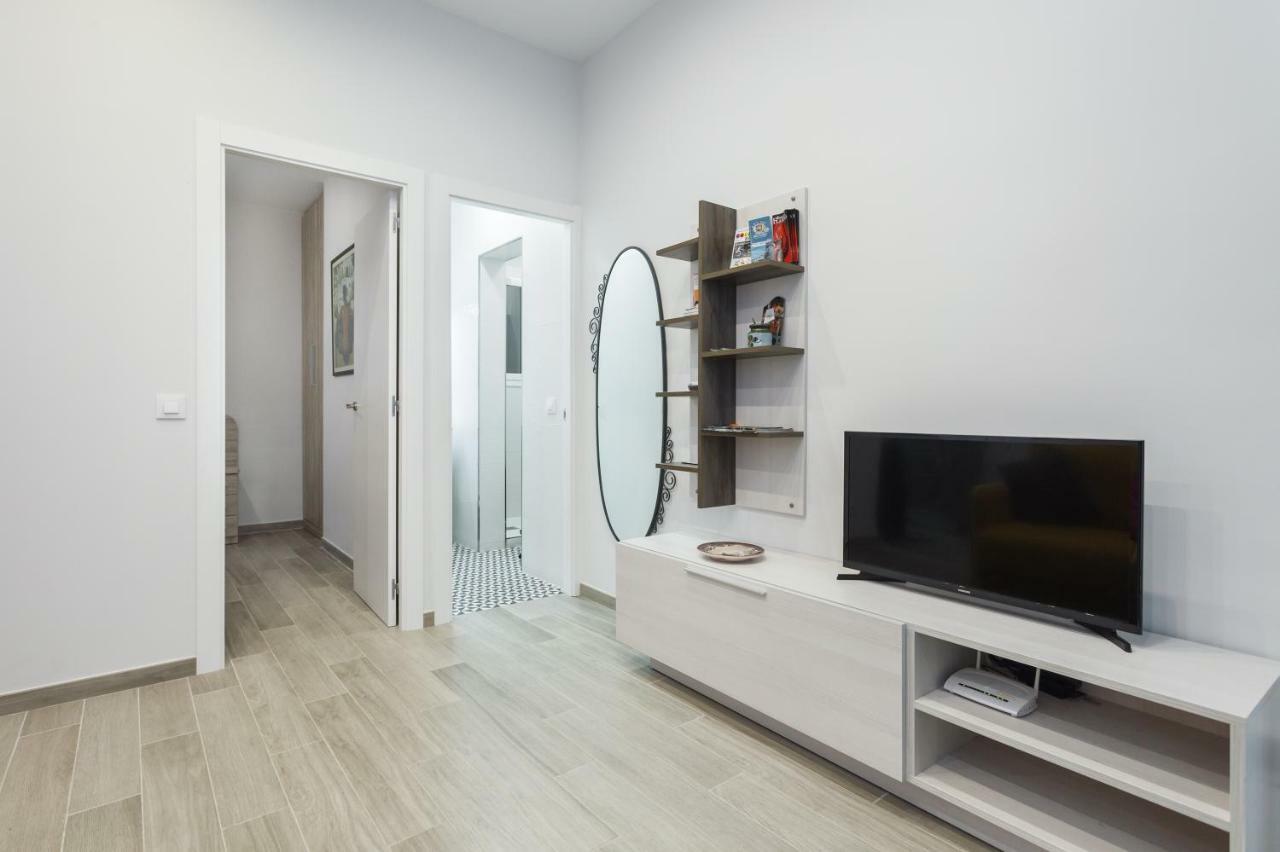 Beautiful Apartment 20 Minutes From City Center L’Hospitalet de Llobregat Exterior foto